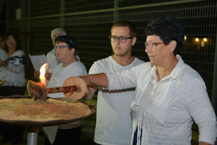 הדלקת משואה- יונה קרן