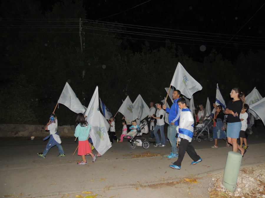 חנוכה חיבורים בני 90 נובמבר 2013 052